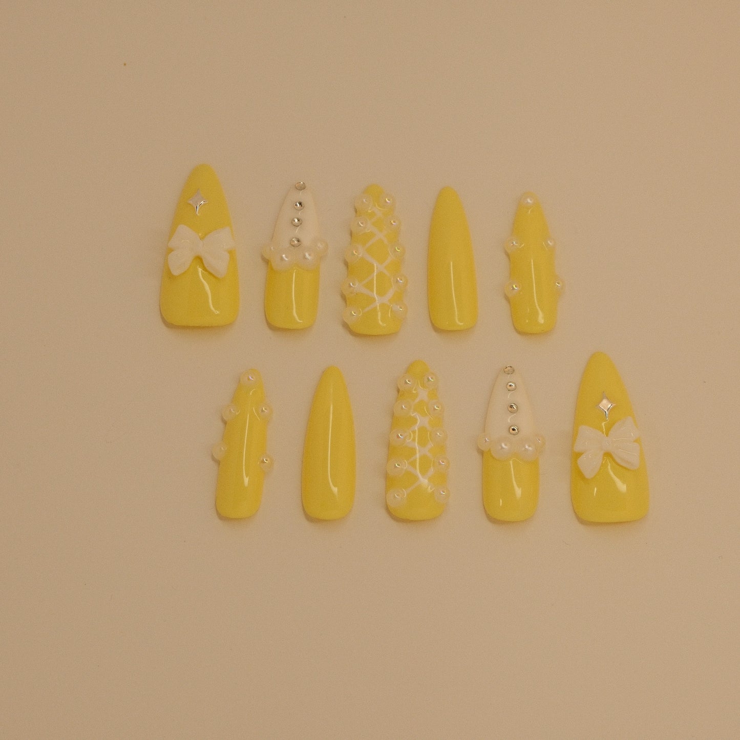 Yellow Bow- Press ons nails