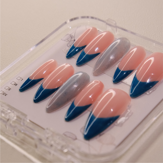 Teal Tip- Press ons nails