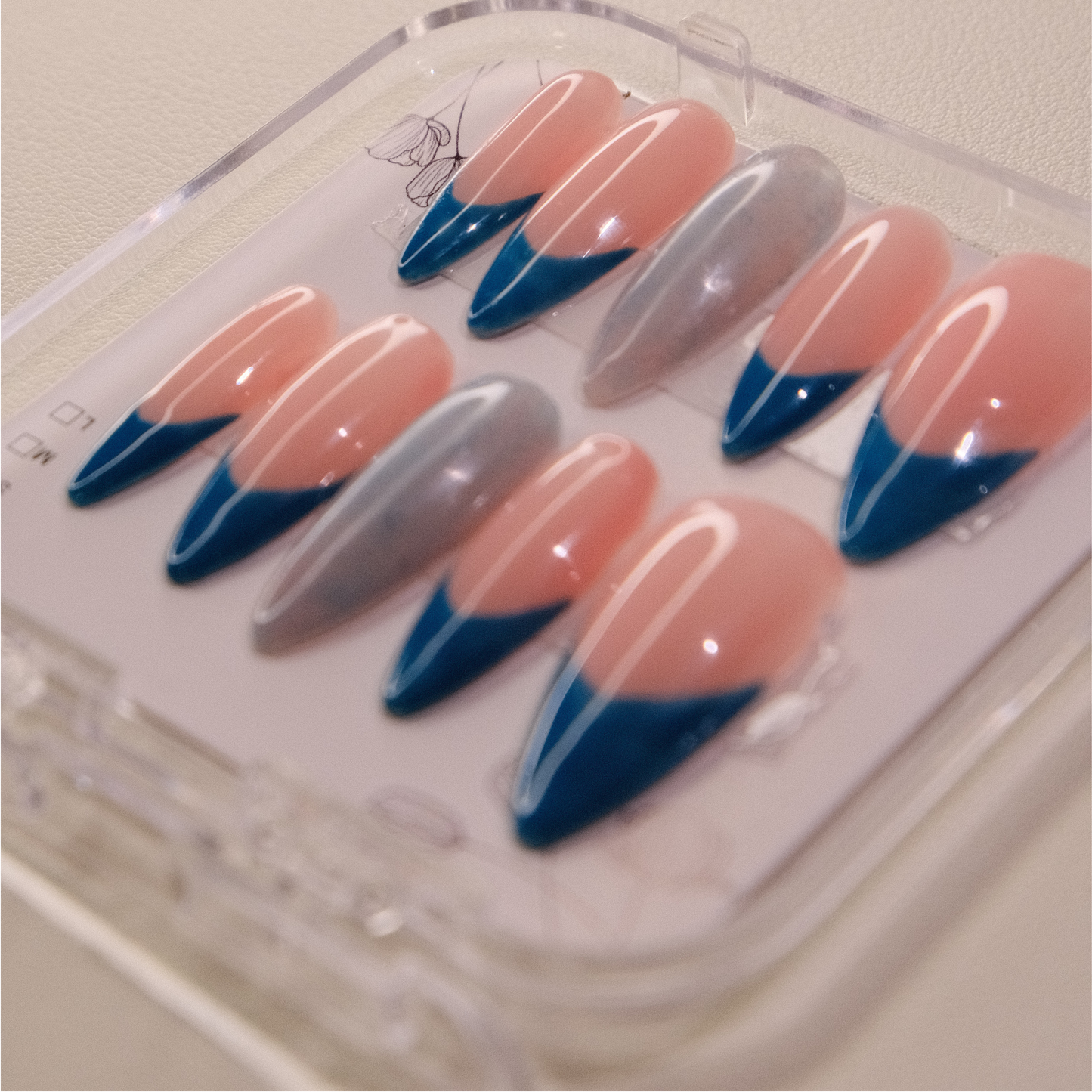 Teal Tip- Press ons nails